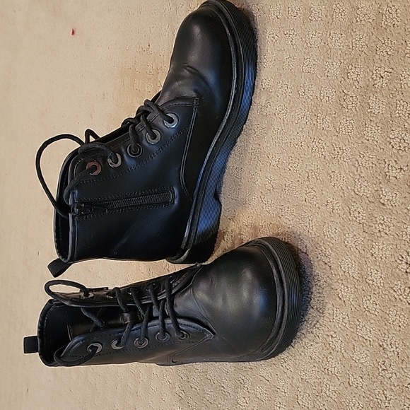 Steve Madden girls boots size 4 - Picture 2 of 5